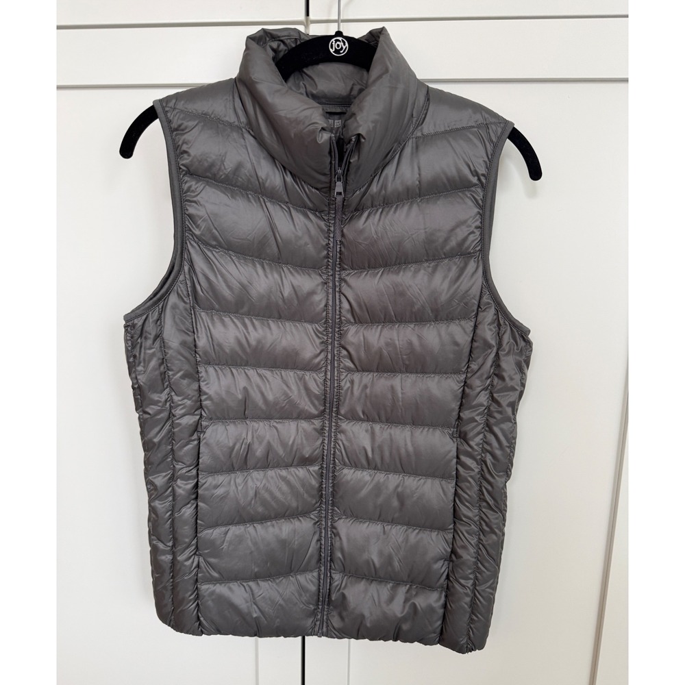 UNIQLO Women's Lightweight Down Vest Gray Puffer Size Small